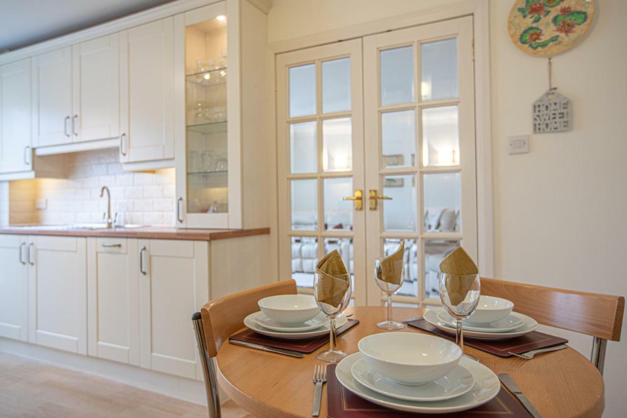 Cults Court Apartment